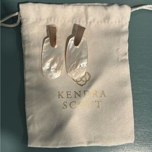 COPY - Rose gold and Pearl Earrings